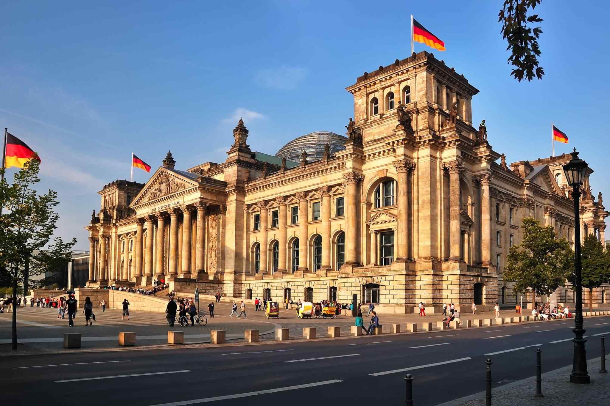 destination-berlin-01 https://baribulaoviaggi.it/wp-content/uploads/2018/09/destination-berlin-01.jpg